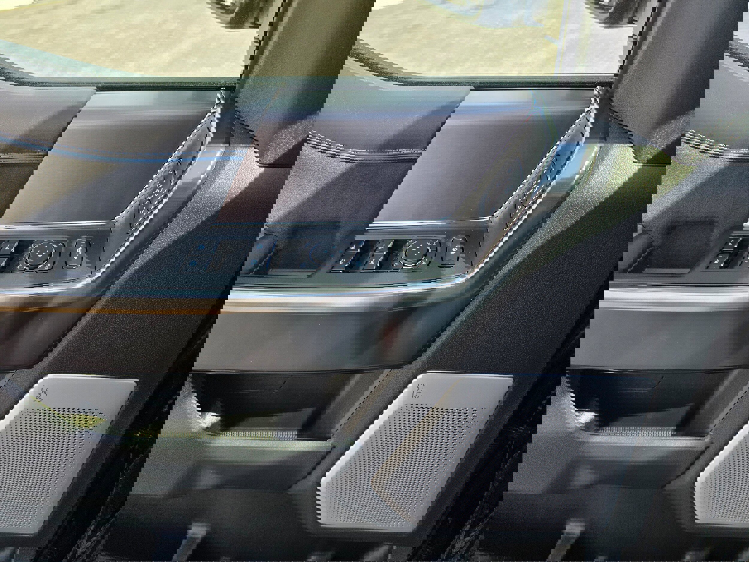 New 2026 Ford F350 Platinum image 8