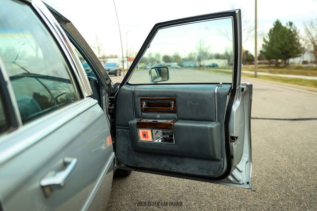 Used 1986 Cadillac Brougham Brougham image 21