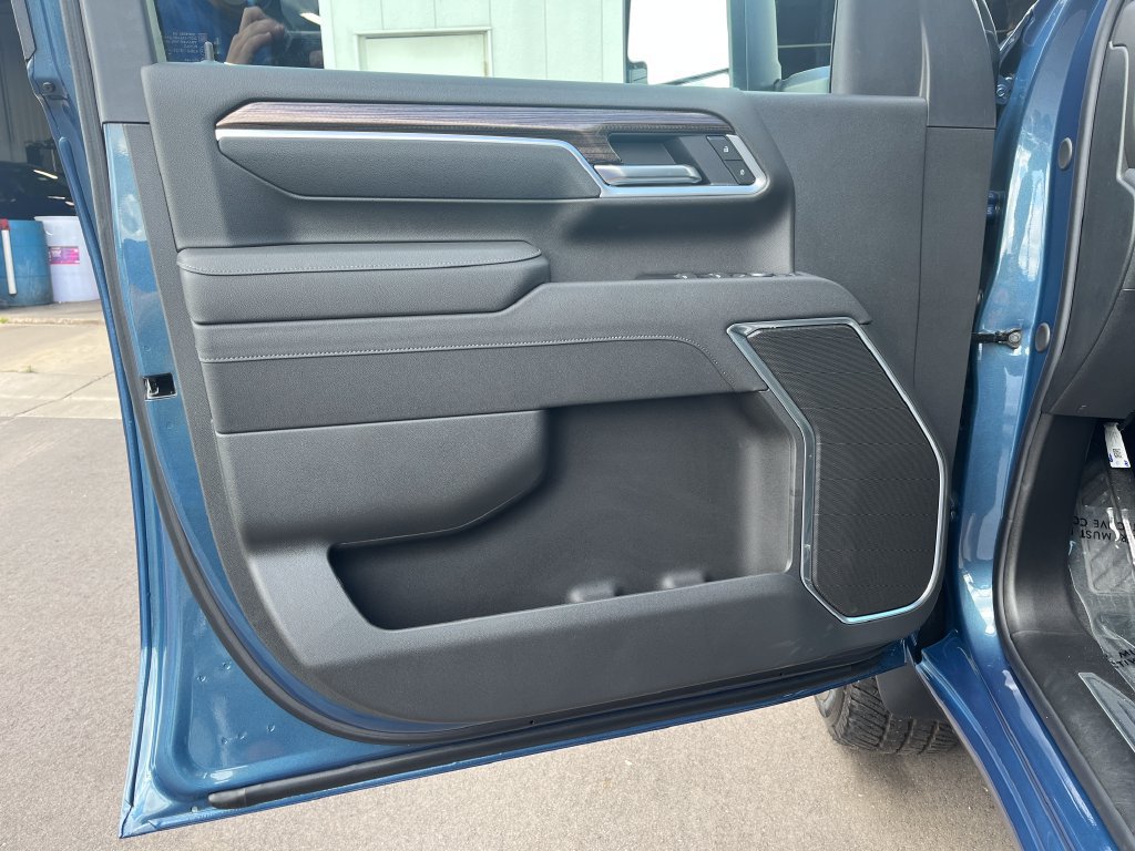 New 2026 Chevrolet Silverado 3500 LT AWD/4WD image 10