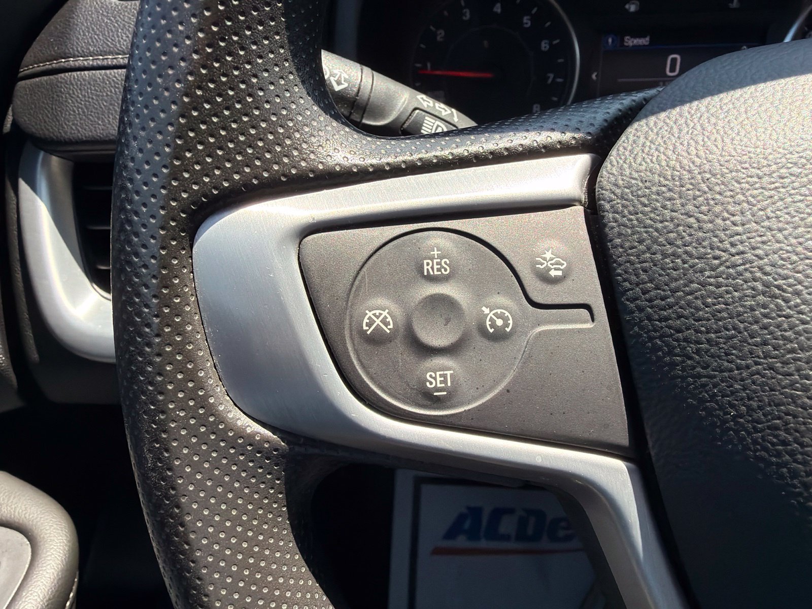 Used 2024 GMC Terrain SLE AWD/4WD image 14