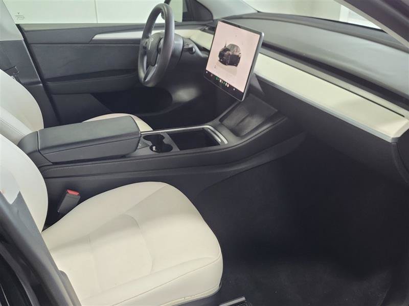 Used 2023 Tesla Model Y Long Range AWD/4WD image 7