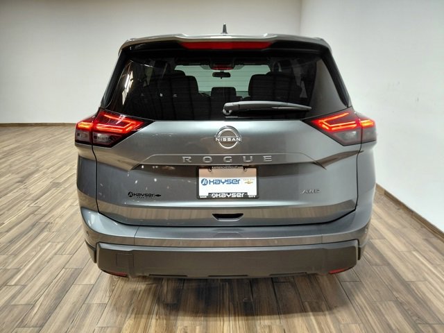 Used 2025 Nissan Rogue SV image 15