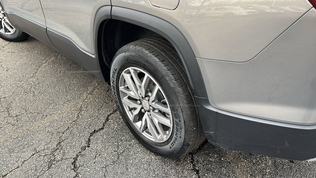 Used 2019 GMC Acadia SLE w/ Driver Alert Package I image 9