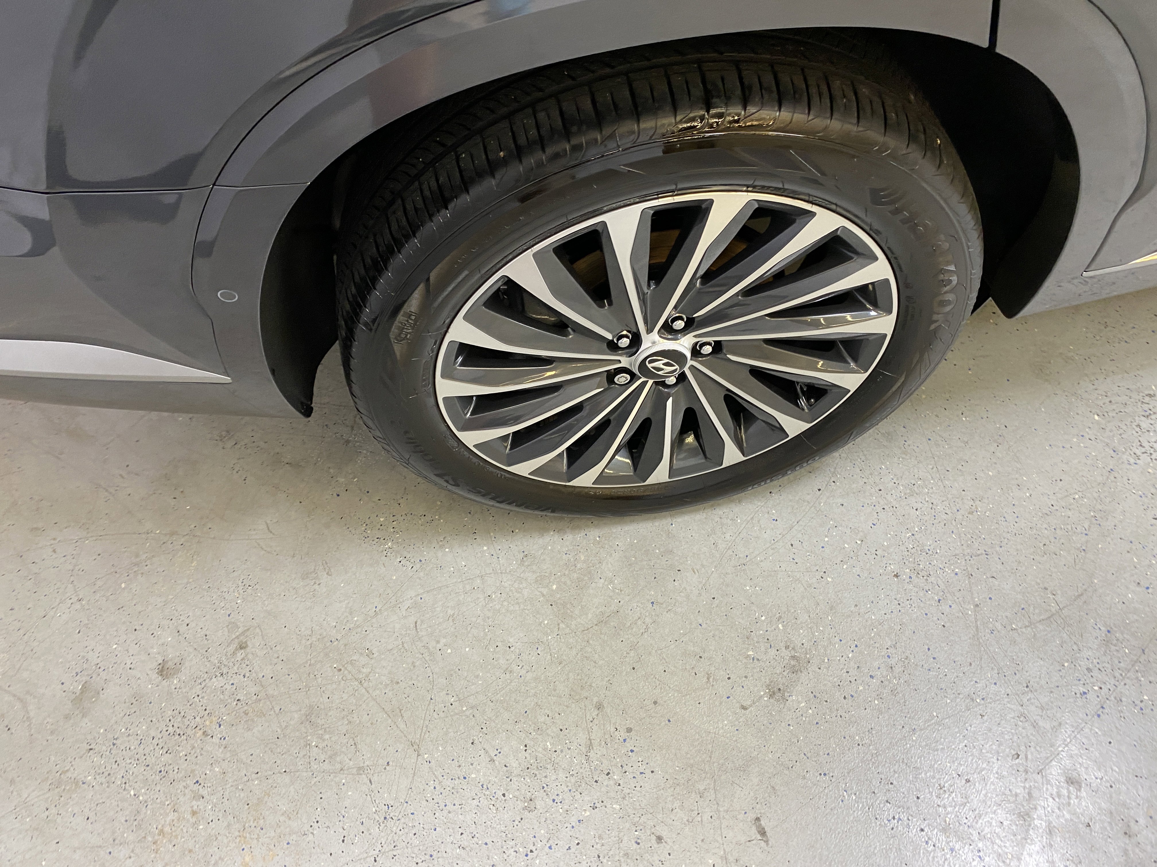 Used 2025 Hyundai Palisade Calligraphy image 13