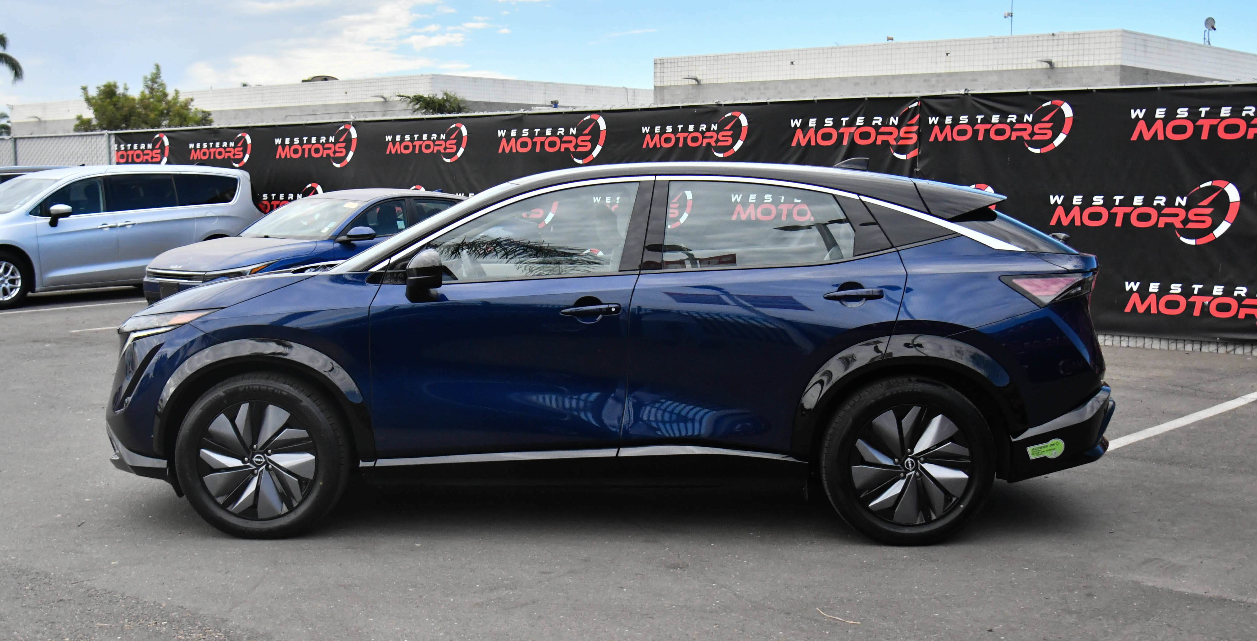 Used 2023 Nissan Ariya FWD image 4
