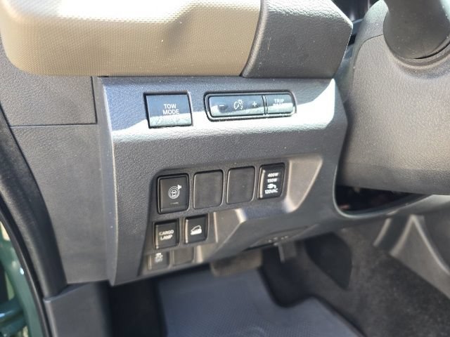 Used 2022 Nissan Frontier SV AWD/4WD image 16
