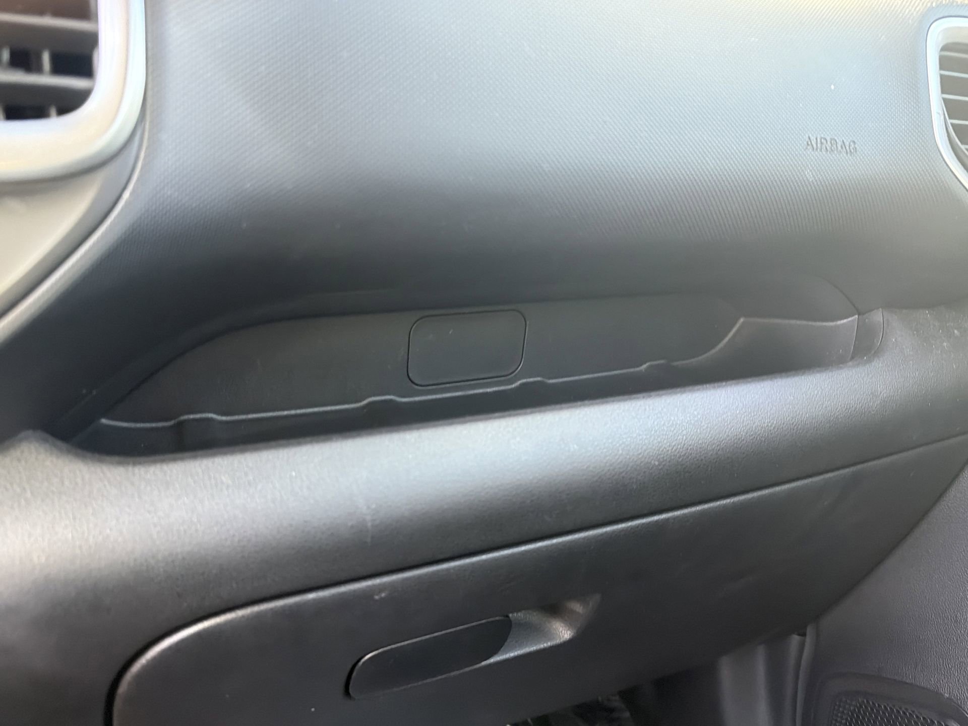 Used 2020 Hyundai Venue SE image 8