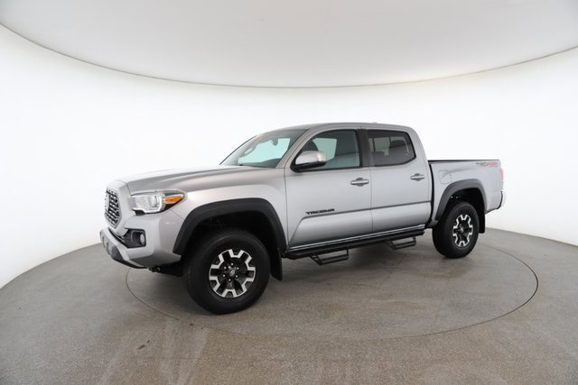 Used 2021 Toyota Tacoma SR image 3