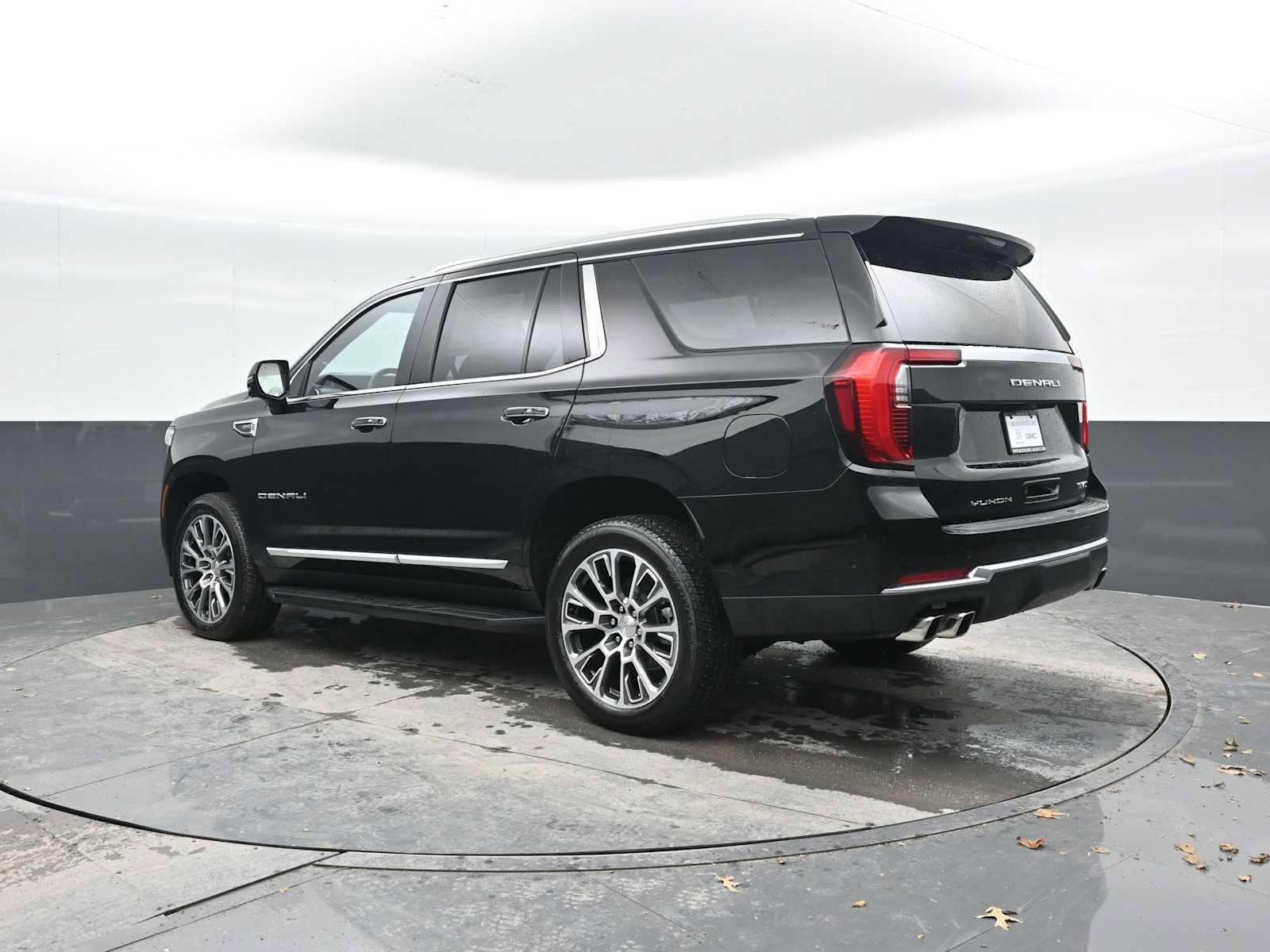 New 2026 GMC Yukon Denali image 2