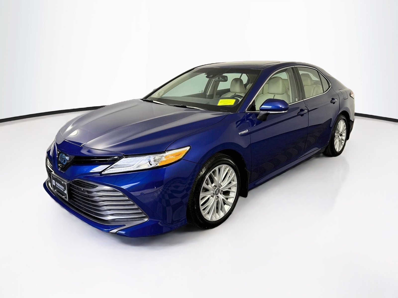 Used 2018 Toyota Camry XLE w/ Audio Package FWD image 3