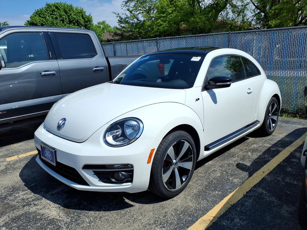 Used 2014 Volkswagen Beetle R-Line FWD image 3
