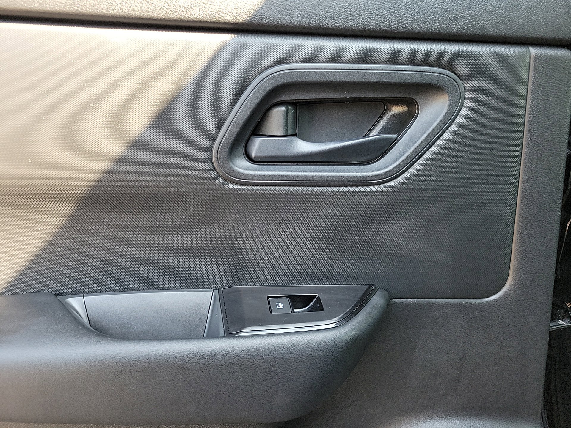 Certified 2025 Nissan Rogue S AWD/4WD image 11