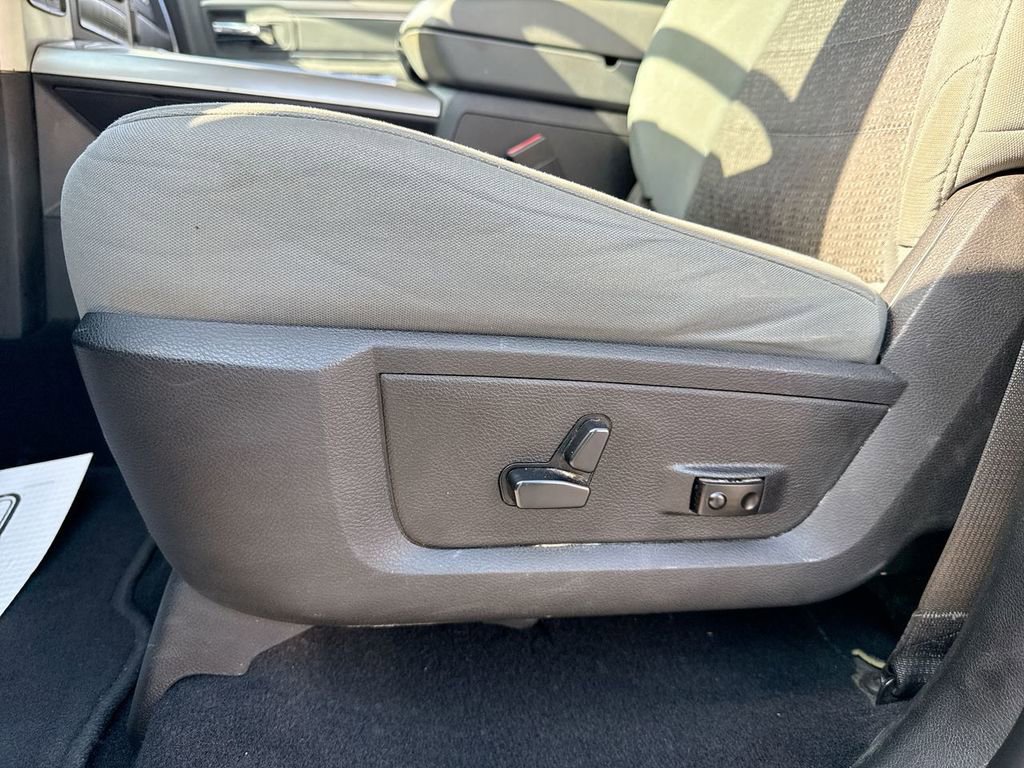 Used 2019 RAM 1500 Big Horn image 12