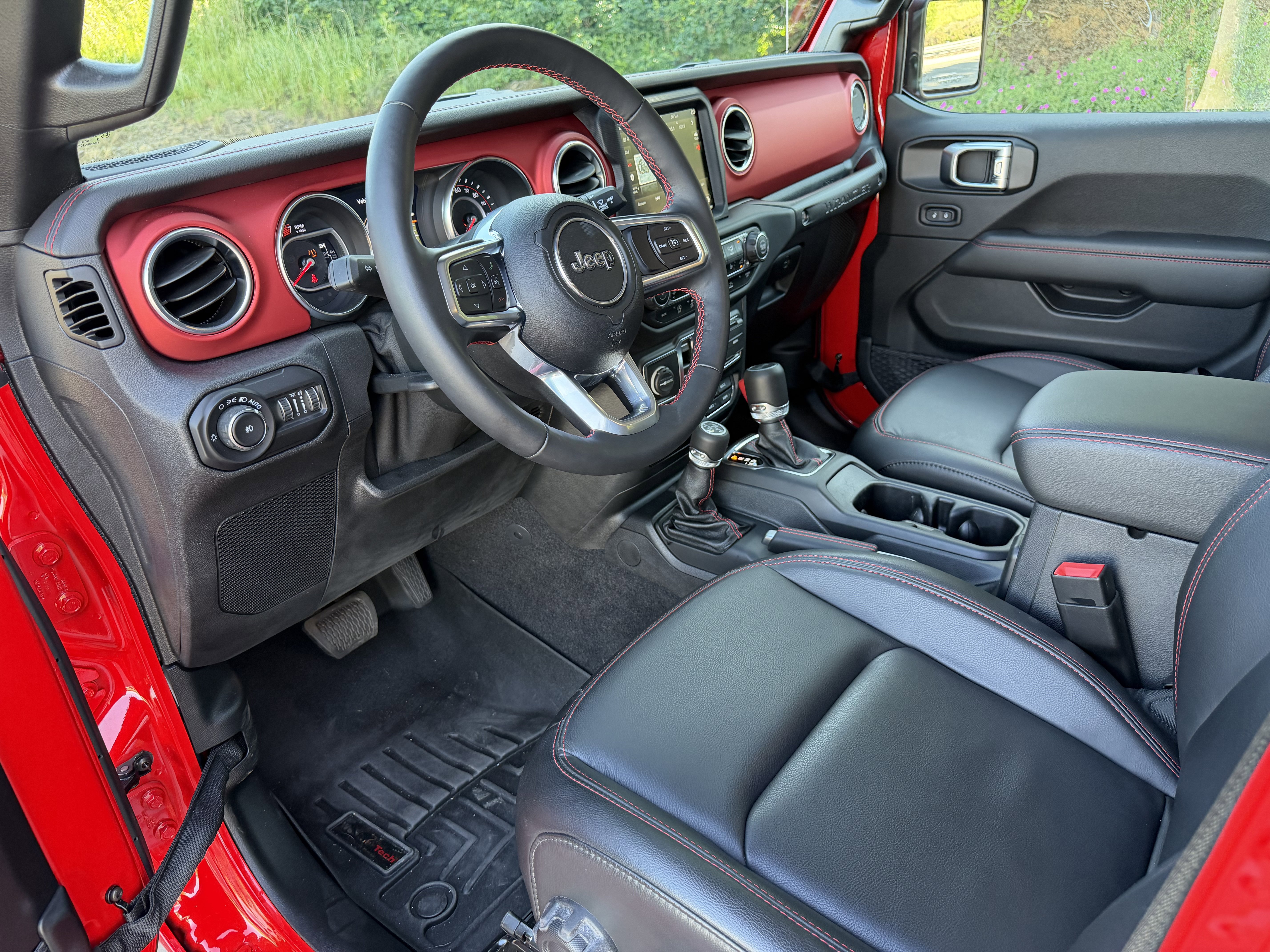 Used 2021 Jeep Wrangler Unlimited Rubicon AWD/4WD image 27
