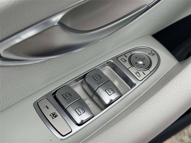 Certified 2022 Mercedes-Benz E 350 4MATIC Sedan image 18