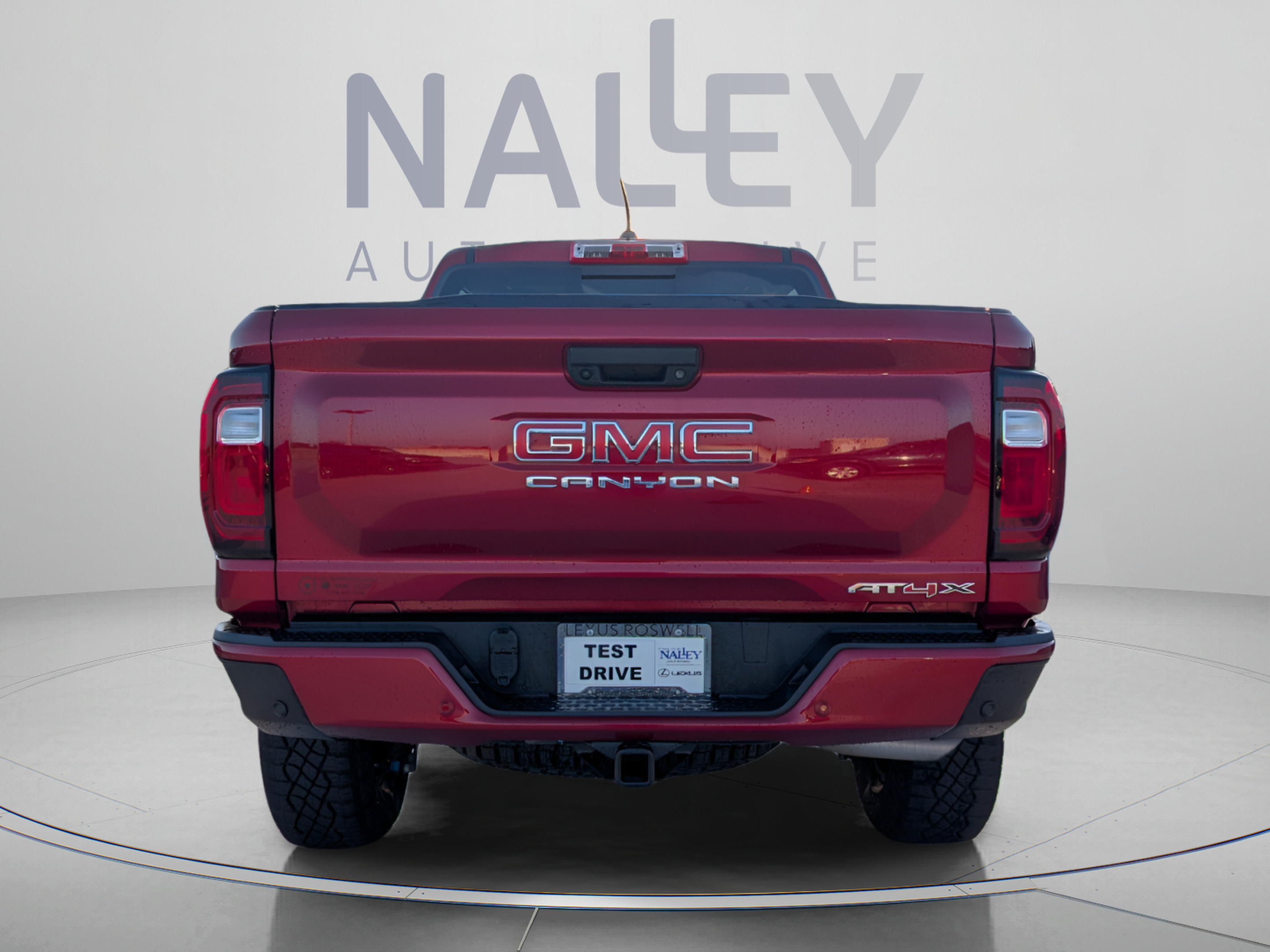 Used 2025 GMC Canyon AT4 w/ AT4X Package AWD/4WD image 4