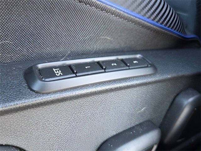 Used 2023 Volkswagen Golf R image 19