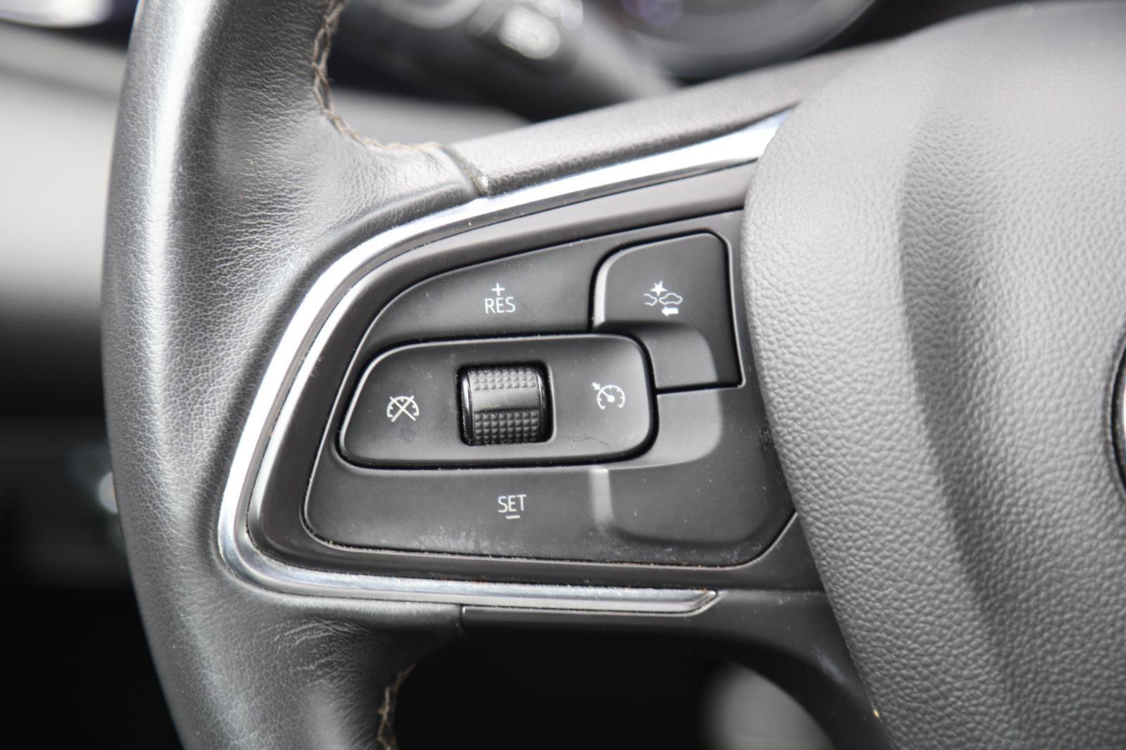 Used 2022 Buick Encore GX Preferred FWD image 12