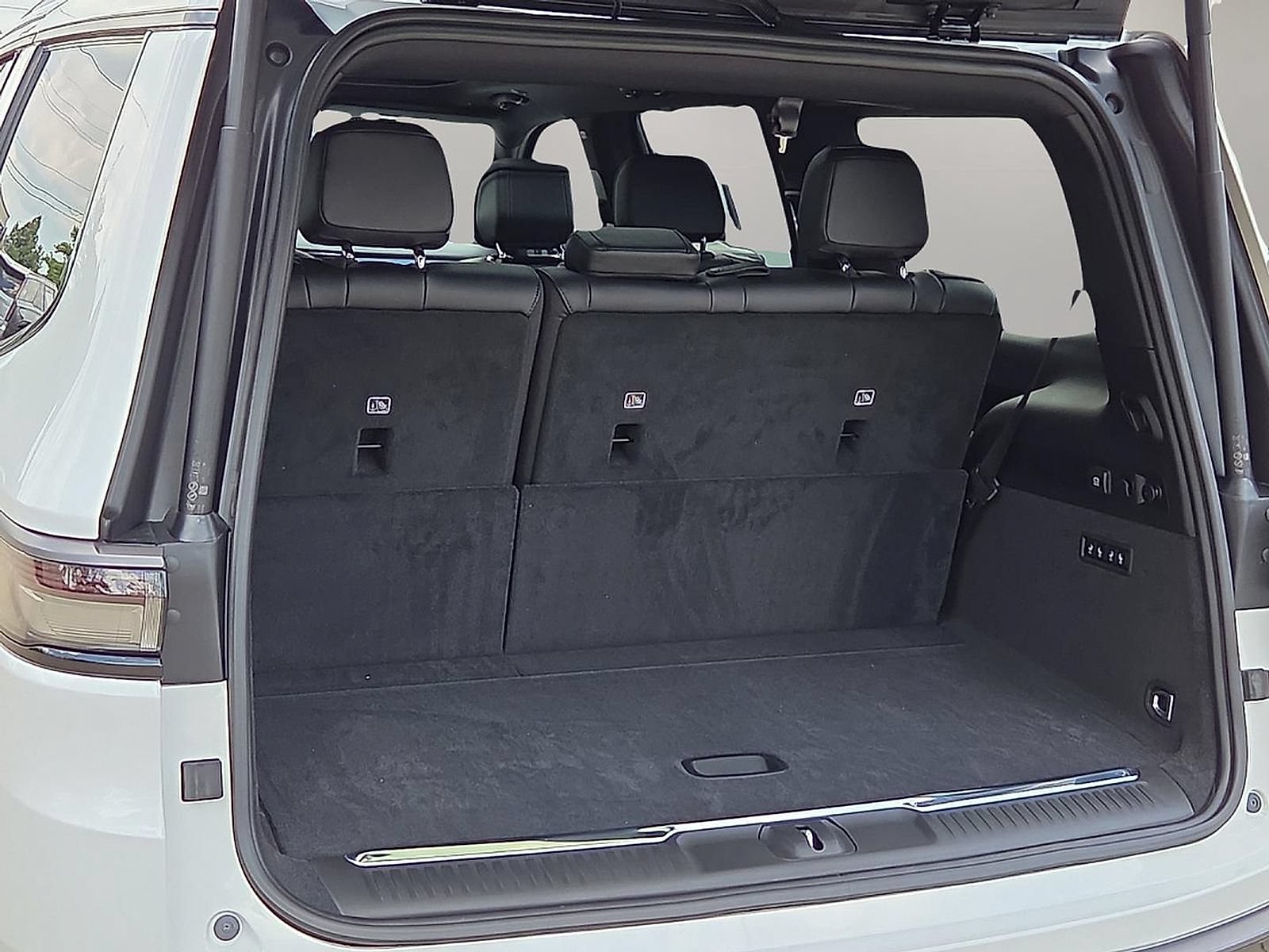 New 2026 Jeep Grand Wagoneer Summit w/ Premium Group III AWD/4WD image 8