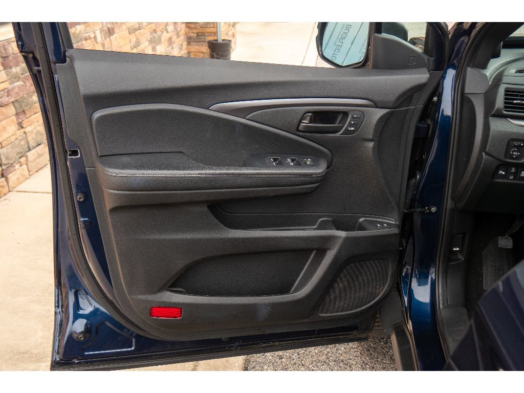 Used 2023 Honda Passport EX-L image 10