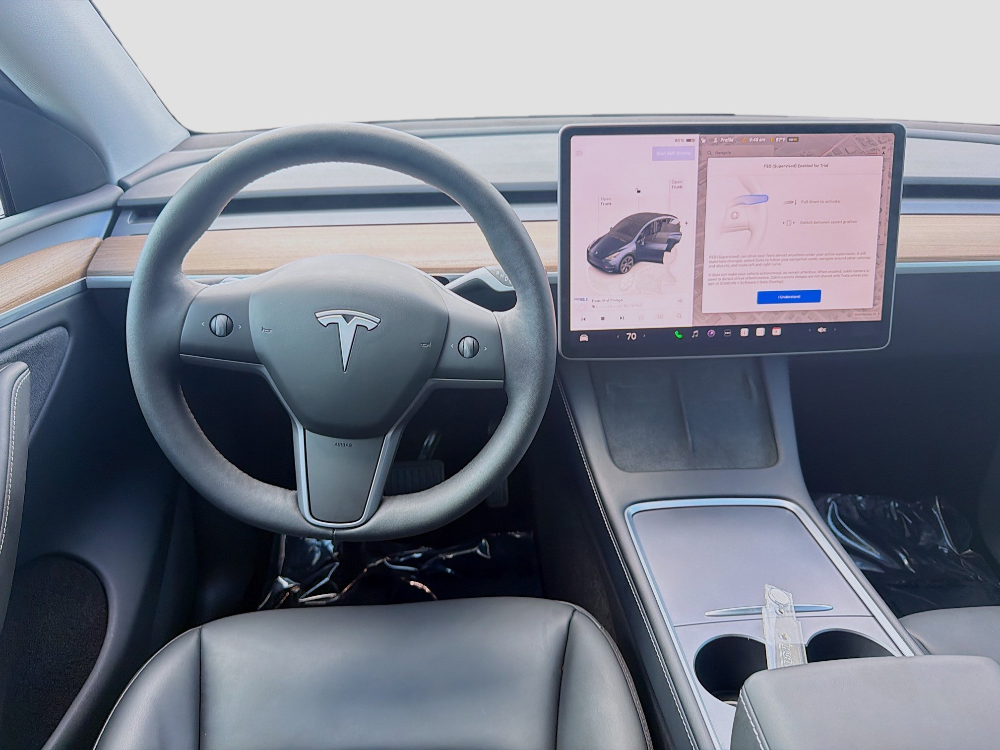 Used 2025 Tesla Model Y Long Range AWD/4WD image 19