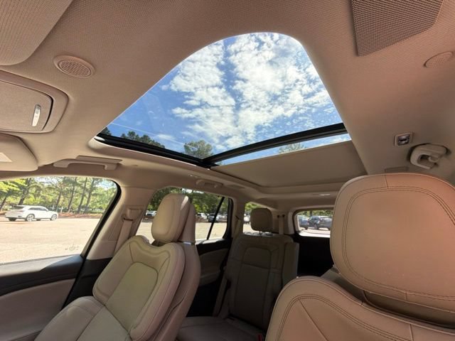 Certified 2023 Lincoln Aviator Reserve w/ Equipment Group 201A AWD/4WD image 21