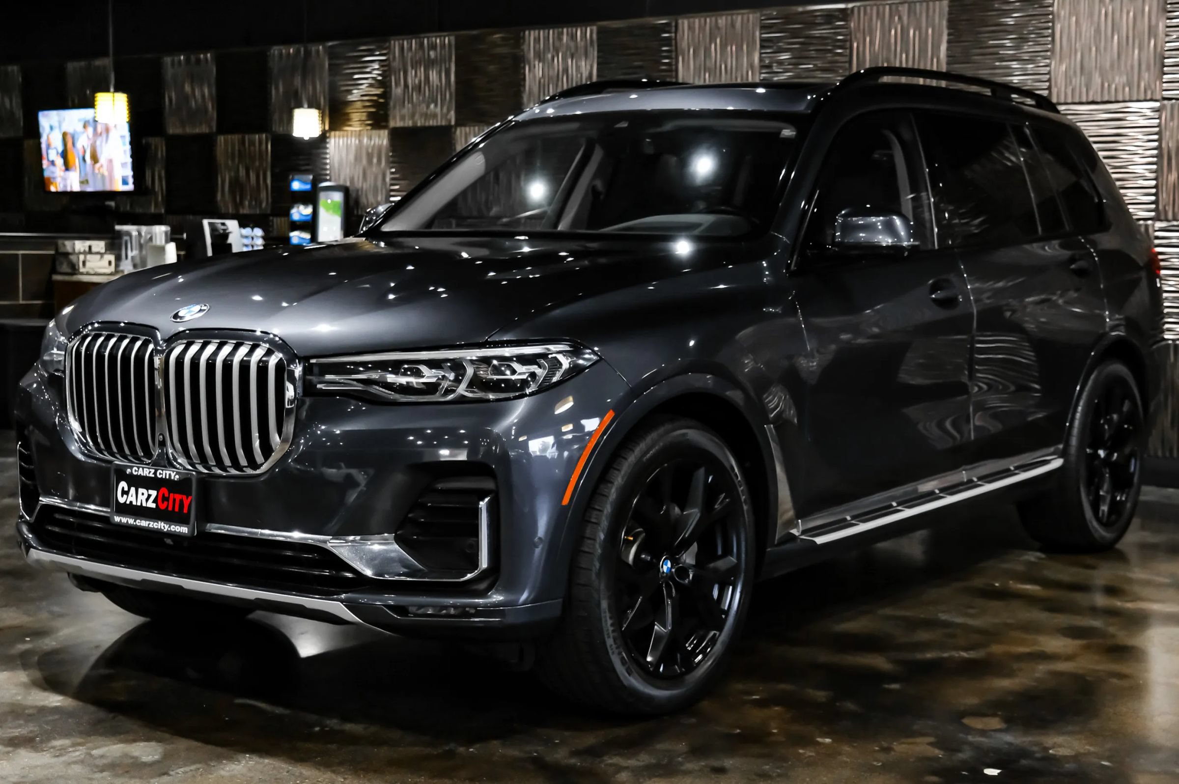 Used 2020 BMW X7 xDrive40i w/ Premium Package AWD/4WD image 9