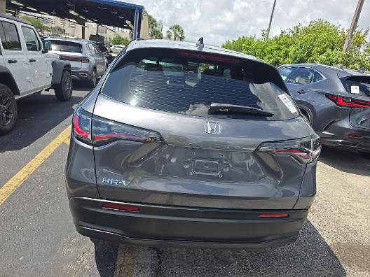 Used 2024 Honda HR-V LX image 5