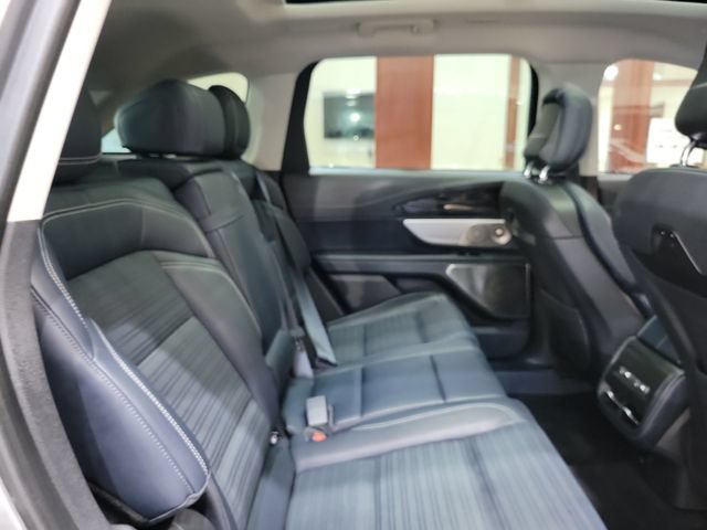 Used 2024 Lincoln Nautilus Reserve w/ Equipment Group 203A AWD/4WD image 19
