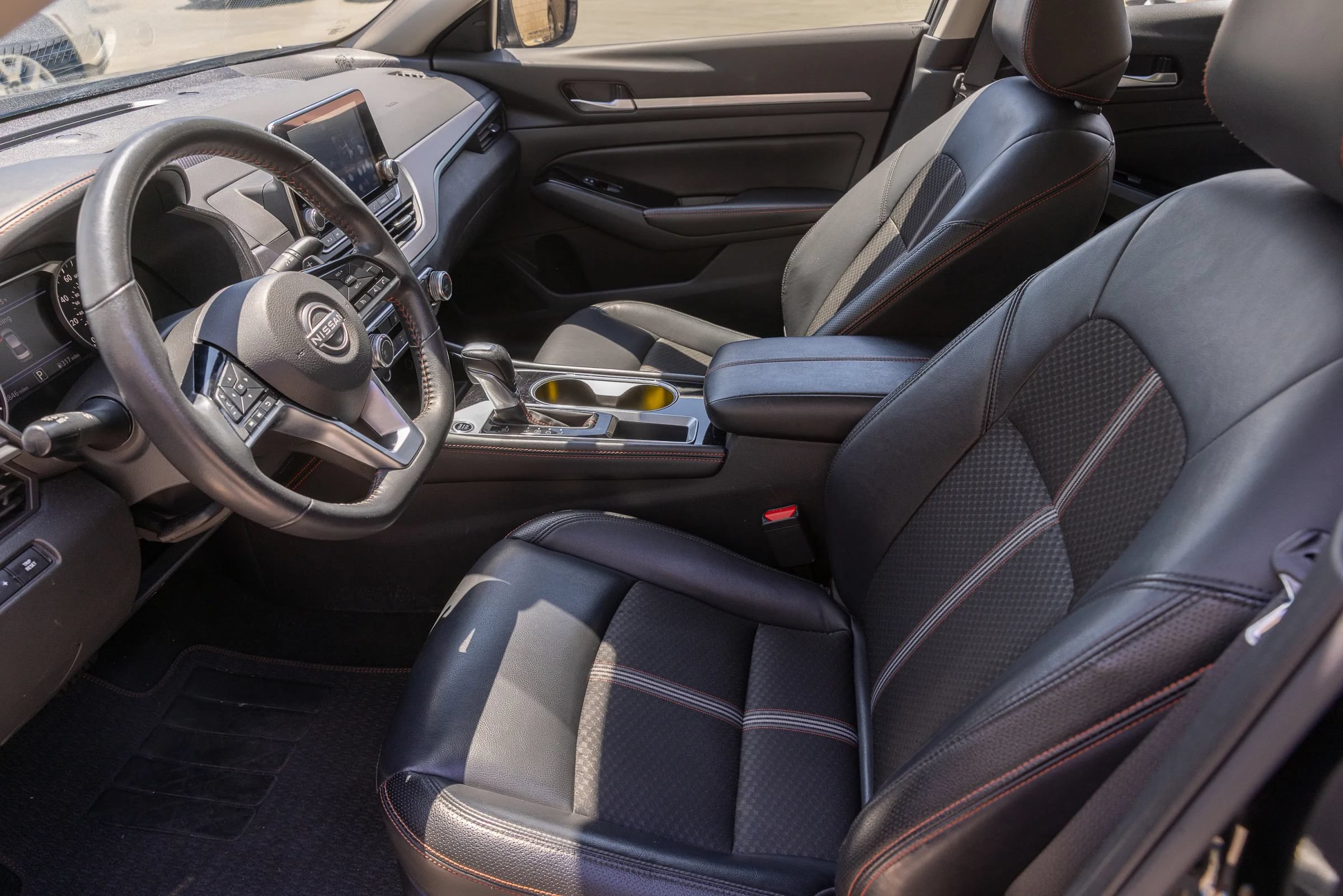 Used 2024 Nissan Altima 2.5 SR FWD image 20