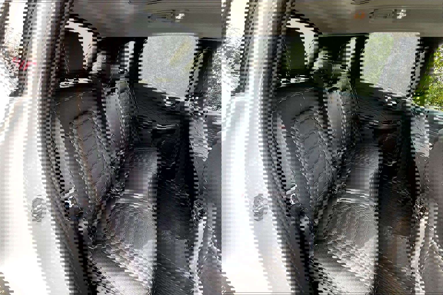 New 2024 Ford Escape SE w/ PHEV Premium Package image 9