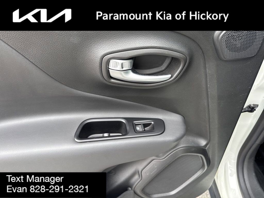 Used 2023 Jeep Renegade Limited w/ Sun/Sound Group image 12