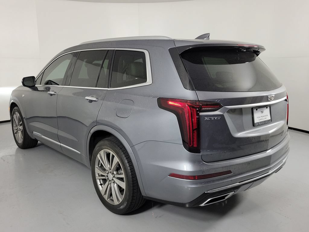 Used 2021 Cadillac XT6 Premium Luxury FWD image 4