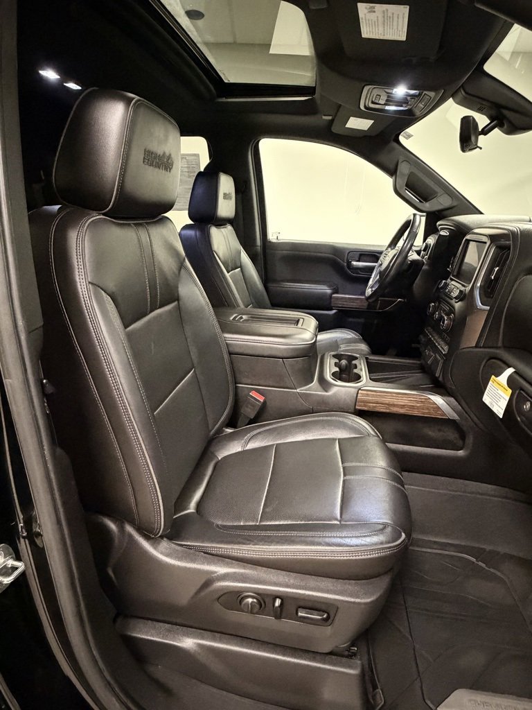 Certified 2019 Chevrolet Silverado 1500 High Country w/ Technology Package image 27