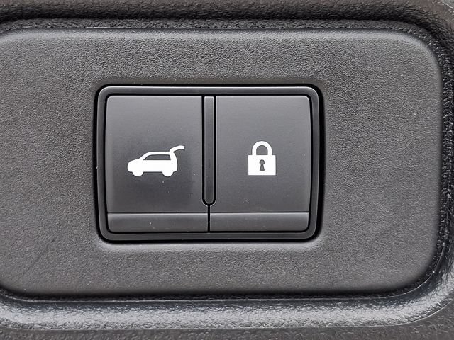 Used 2025 Nissan Pathfinder Platinum w/ Cargo Package FWD image 28