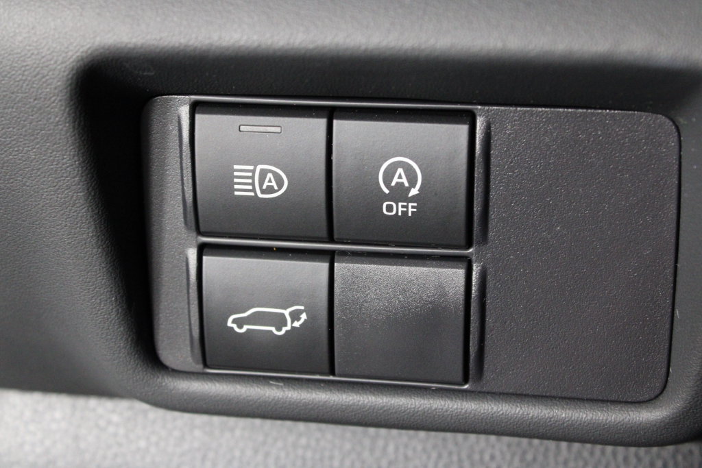 Used 2024 Toyota Highlander XSE FWD image 25