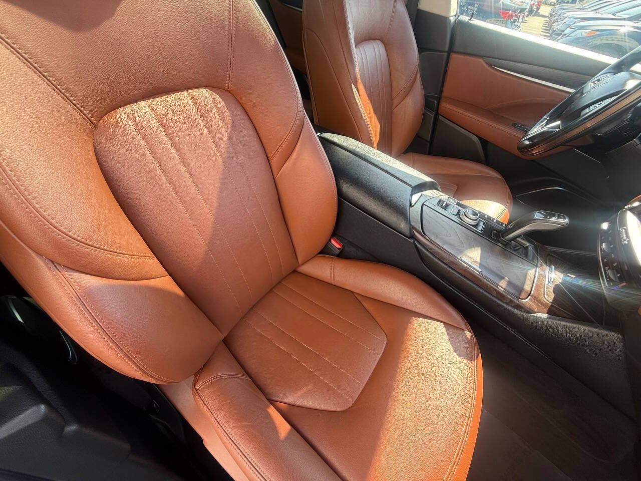 Used 2019 Maserati Levante AWD/4WD image 24
