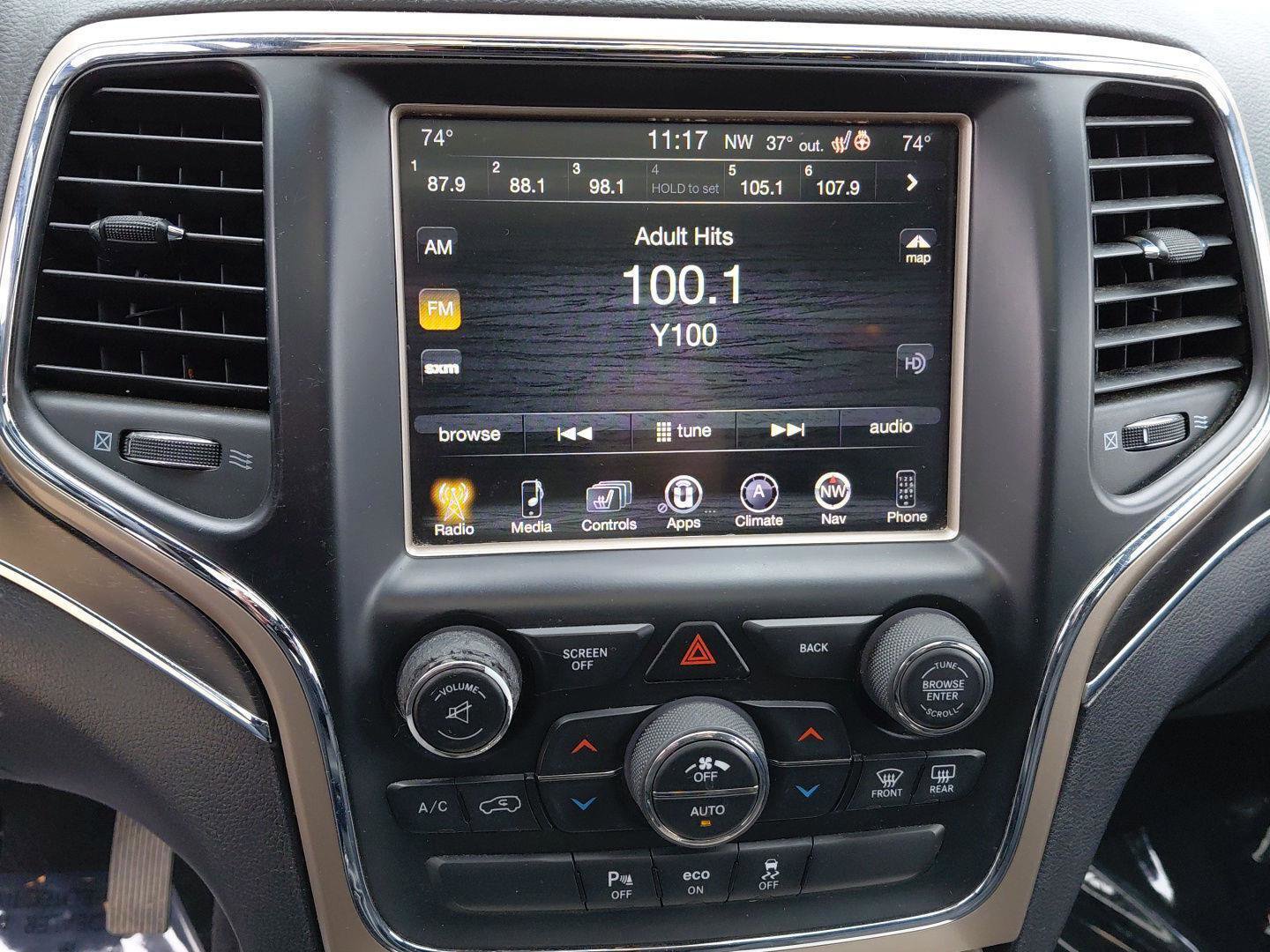 Used 2015 Jeep Grand Cherokee Limited w/ Luxury Group II image 31