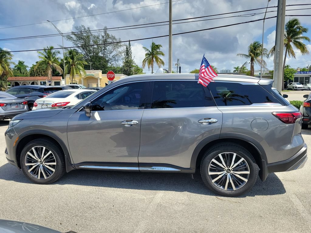 Used 2022 INFINITI QX60 Sensory w/ Vision Package FWD image 9