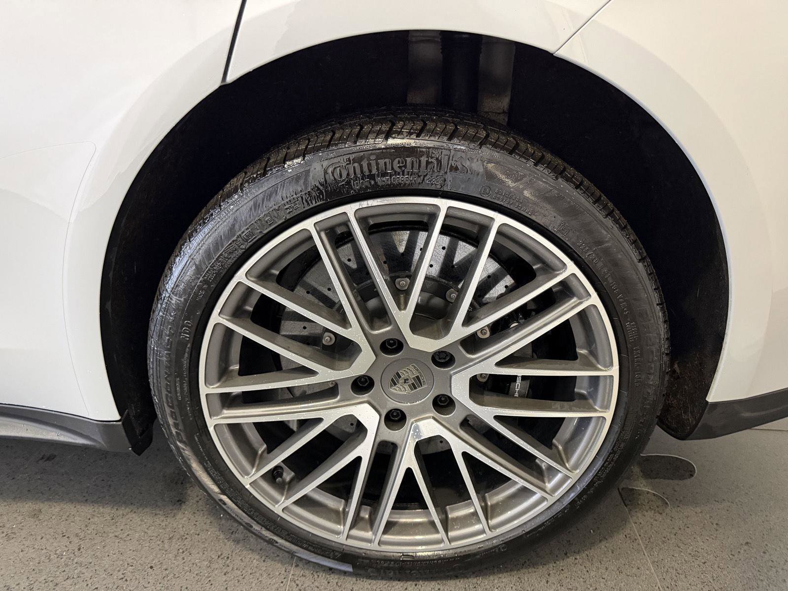 Certified 2025 Porsche Panamera Turbo image 11