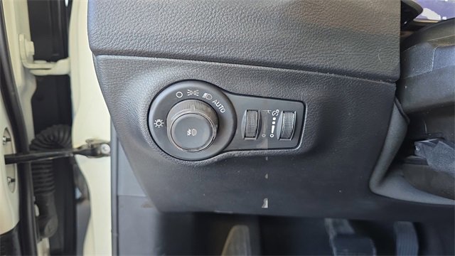 Used 2019 Jeep Compass Limited image 26