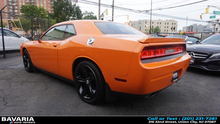 Used 2014 Dodge Challenger R/T image 6