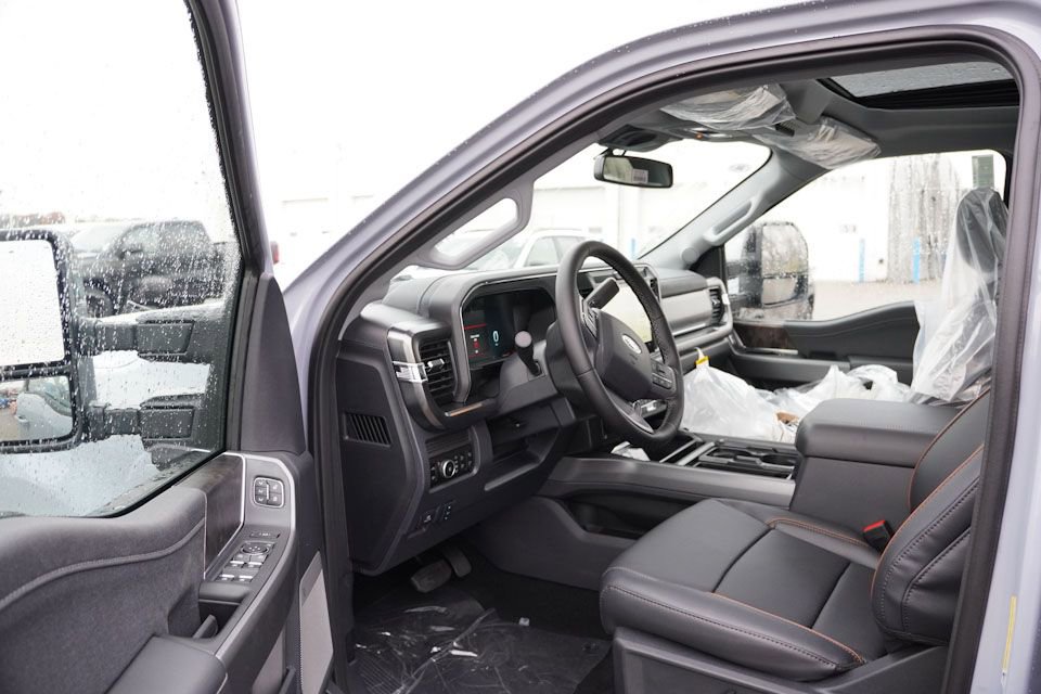 New 2026 Ford F250 Lariat w/ Black Appearance Package image 11