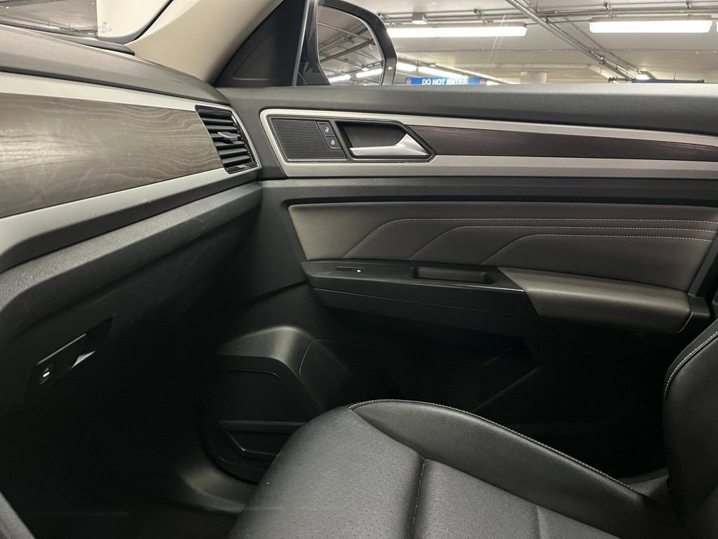 Used 2023 Volkswagen Atlas SE w/ Panoramic Sunroof Package image 33