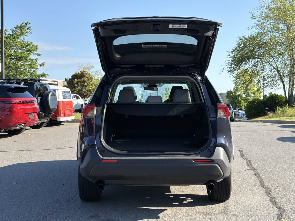 Used 2025 Toyota RAV4 XLE Premium FWD image 11