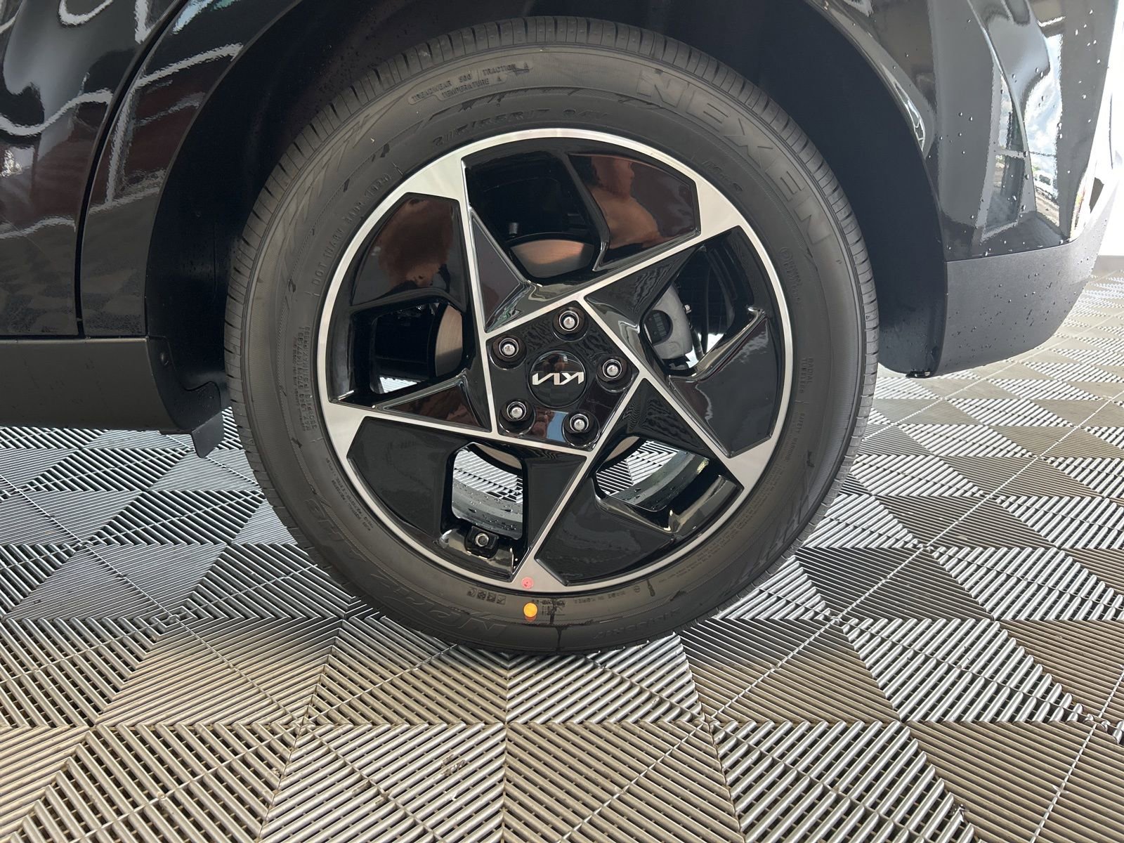 New 2025 Kia Soul EX image 9