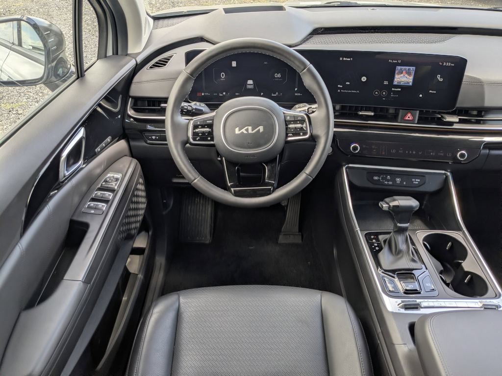 Used 2025 Kia Carnival SX Prestige FWD image 24