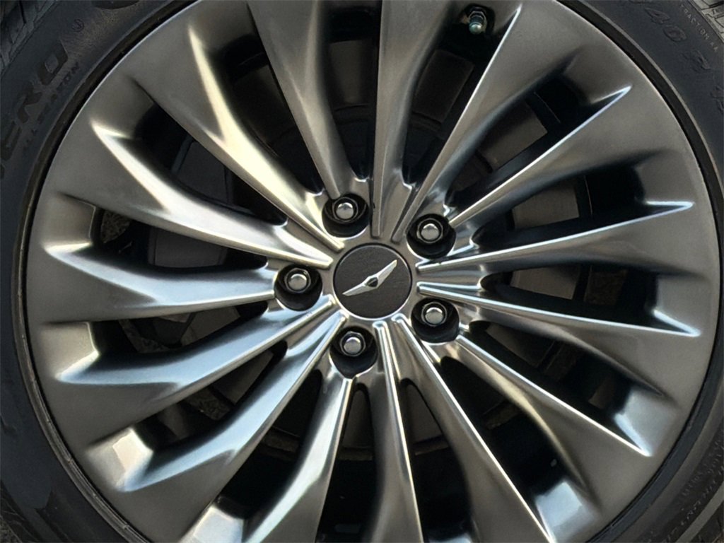 Used 2019 Genesis G90 3.3T Premium image 7