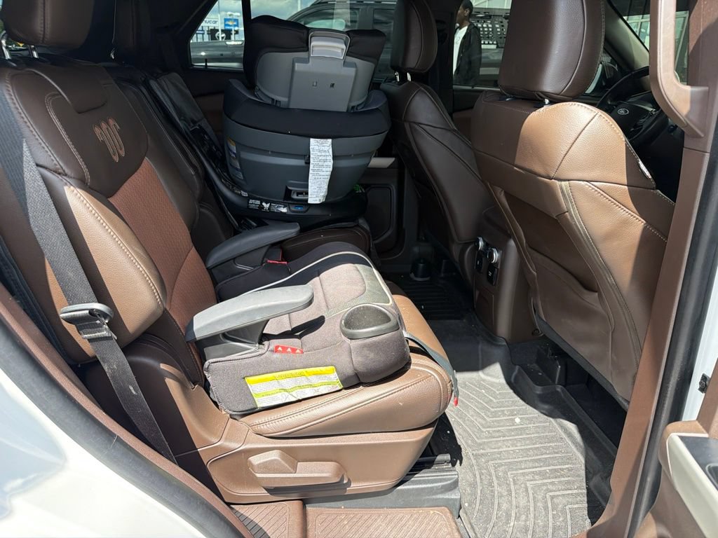 Used 2022 Ford Explorer King Ranch w/ Premium Technology Package AWD/4WD image 12