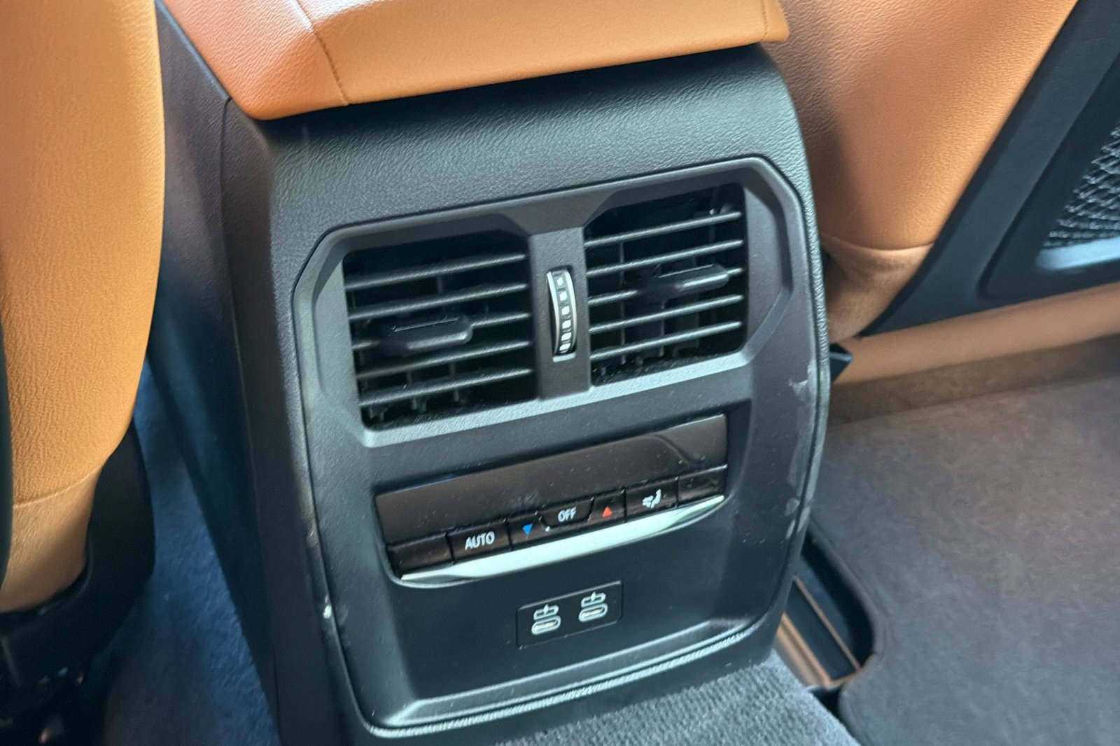 Used 2023 BMW i4 eDrive35 image 16